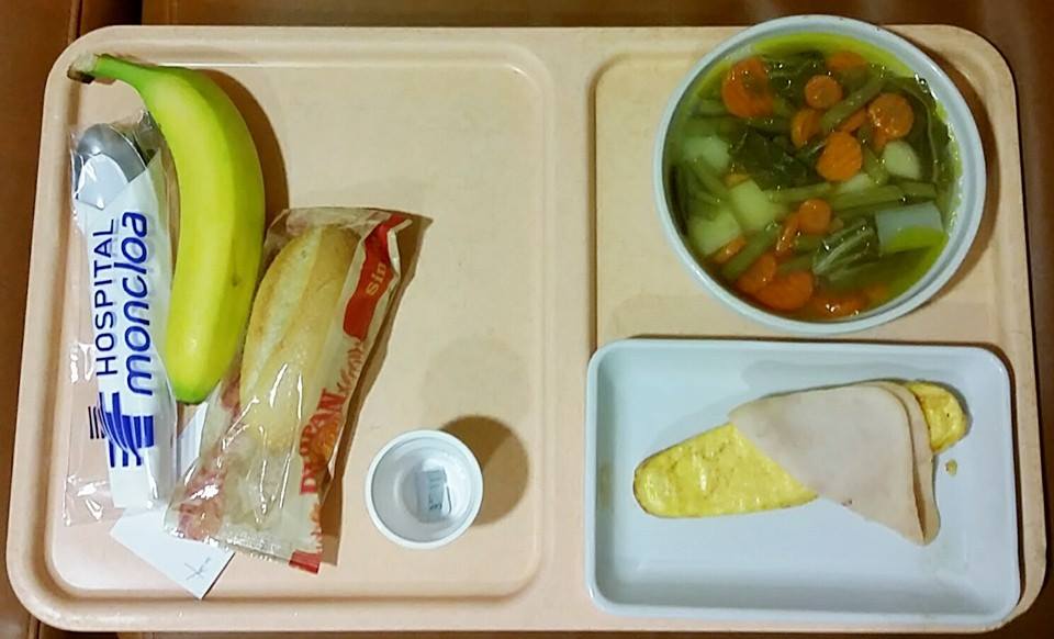 YorokobuMag's tweet photo. Manjares de hospital: un aperitivo mientras esperas a que empiece #TopChef10 https://t.co/rjPXmoUrRx #donquitopchef https://t.co/QBwo96e1kF