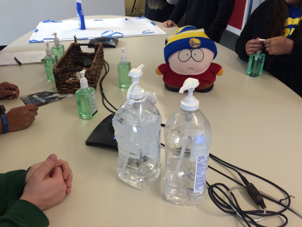 CeeCeePMS's tweet photo. All the @PURELL!!! Come at us germs. We're armed and ready. #UbiSF https://t.co/j0jjE8d847