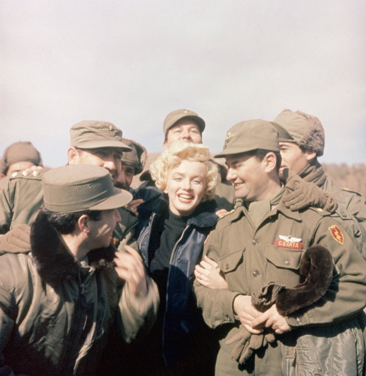 MarilynMonroe's tweet image. Thank you to all of the brave men &amp;amp; women that serve &amp;amp; have served our country. #VeteransDay