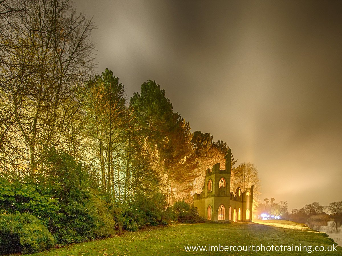 Painshill's tweet photo. Fab image by @ImberCourtPhoto at @Painshill Festive Walk last year. Join us this year https://t.co/1Nvtn7rIbD https://t.co/rk4v4fwbNV