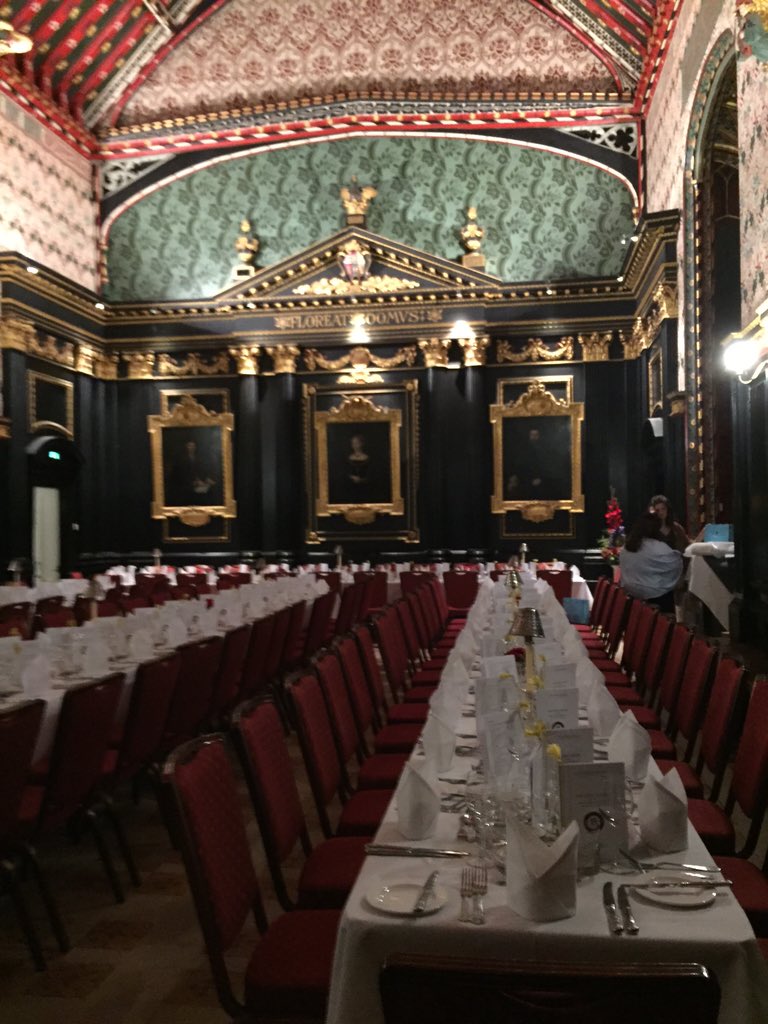 cambfoodtour's tweet photo. Looking forward to the Poppy dinner with @markjpoynton at @QueensCollege organised by @CathyJonesJewel https://t.co/w9zFnTeDmi