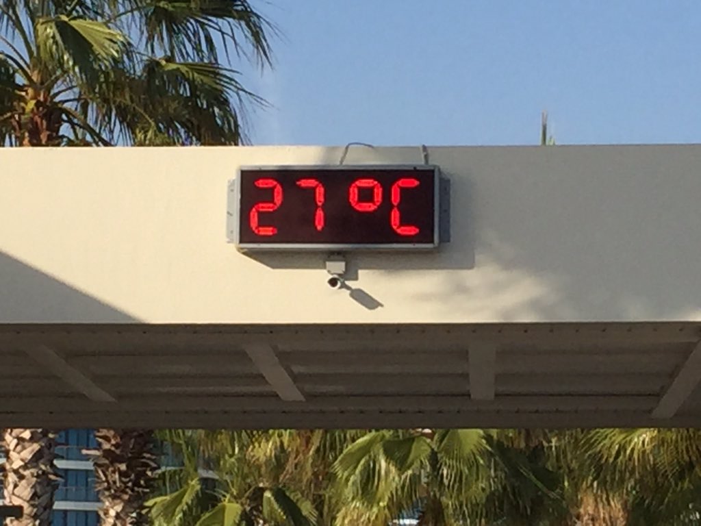 Currently relaxing after summer wedding madness #weddinghour catch you in a couple of weeks