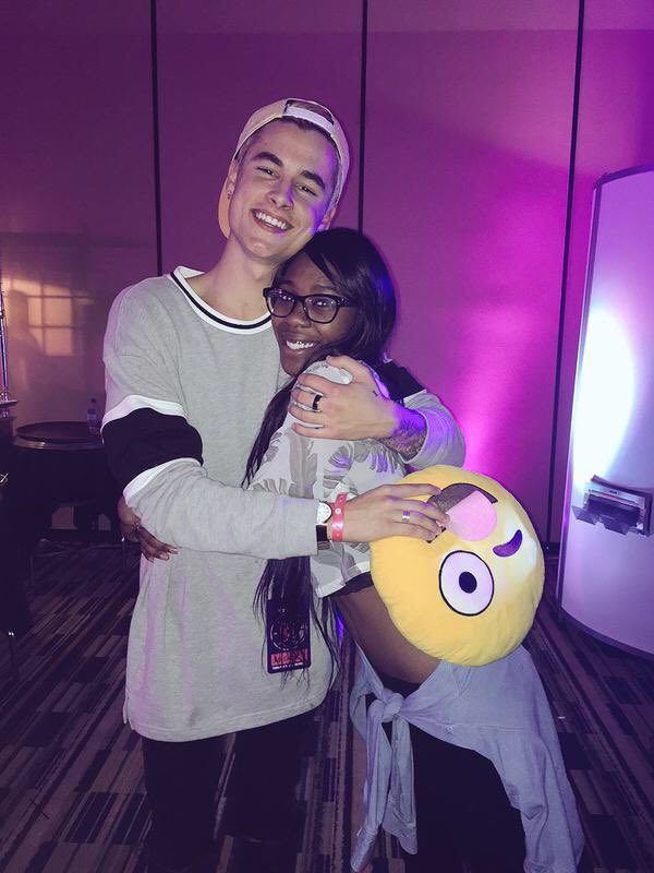 Hey Kian, hope you're having a good day!

I love you💘

Please follow me <a href="/KianLawley/">Kian Lawley</a>