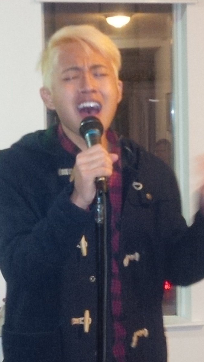 WriteOnOpenMic's tweet image. #greatnite #getignited #somuchTOtalent Next show Thurs Nov 26 w @nariwarchild  n friends