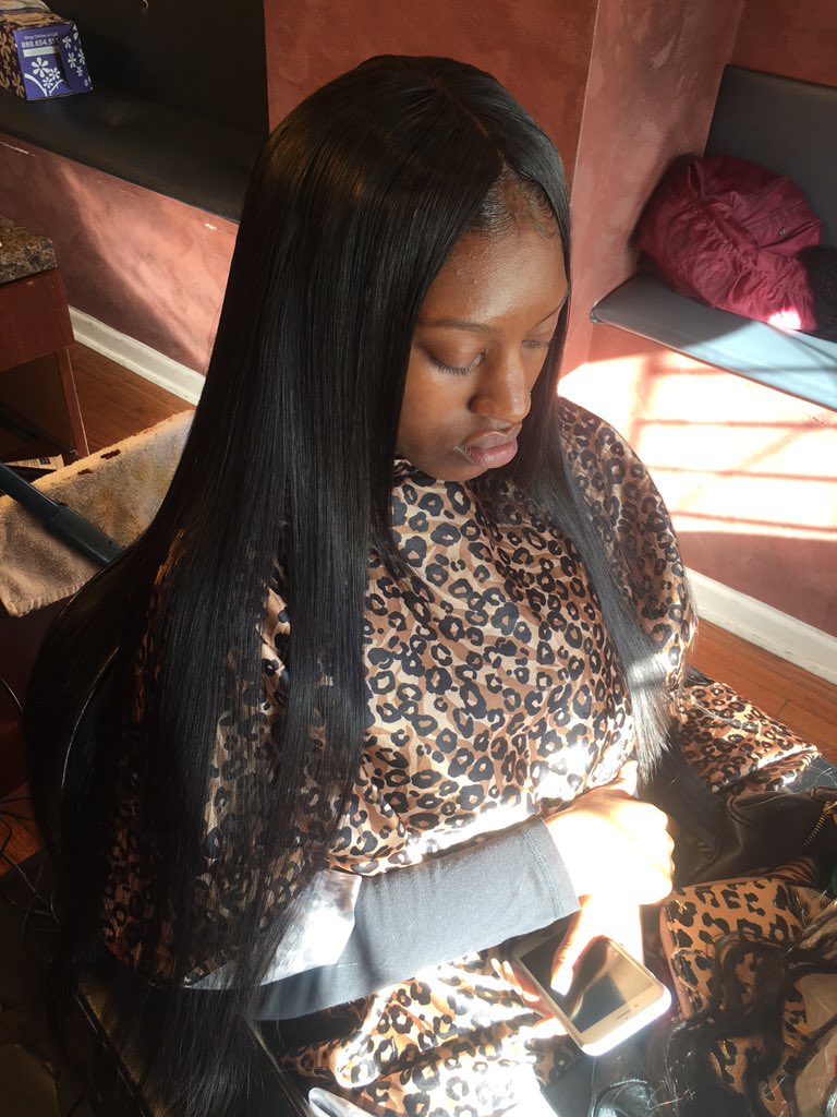 crownedbytiana's tweet image. From her locs to a sew in 😳😍 #Tianafied