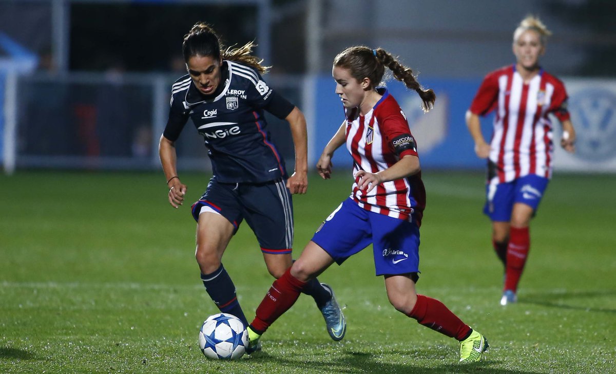 AtletiFemenino's tweet photo. 35' | 0-1 | Las francesas dominan el partido y las nuestras esperan su oportunidad. #AúpaFéminas #UWCL https://t.co/P7CjOLtEoY