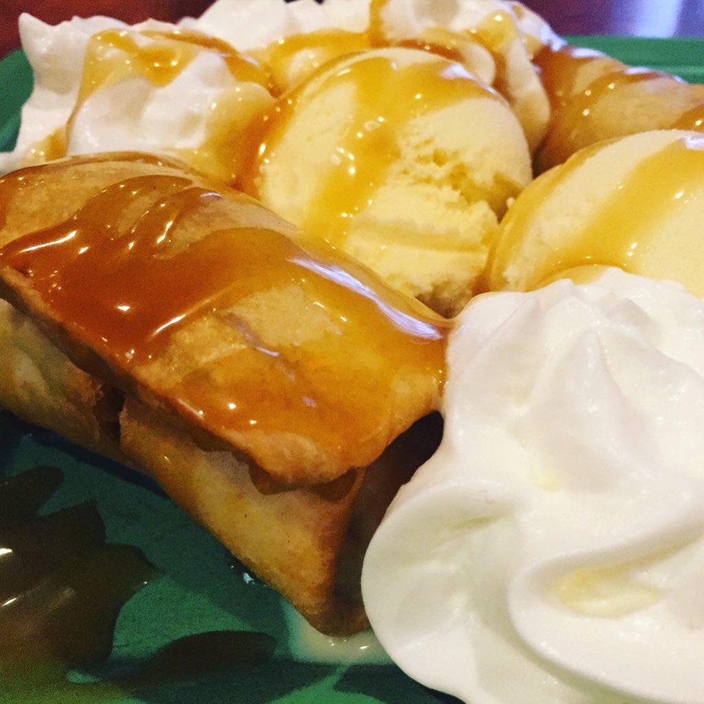 PulpDetroit's tweet image. When you think you can't eat anymore at @elcharrousa they bust out fried ice cream &amp;amp; you find more room! #ElCharro