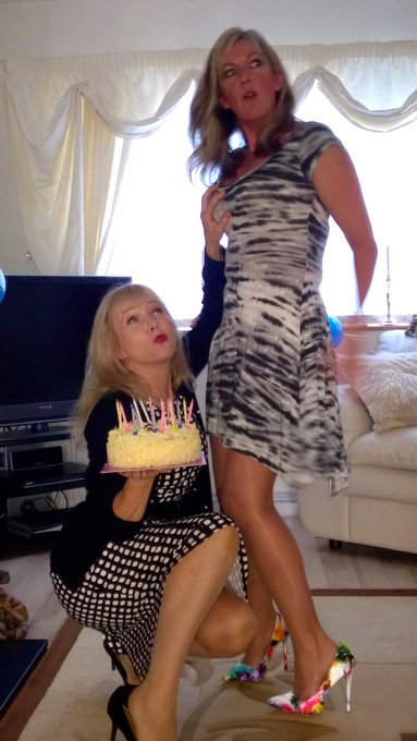 Here's some crappy phone pics of my day with @SatinJayde https://t.co/y9eNDPaCHj<a class="tags" target="_blank" title="On Twitter" href="/?out=eyJ0eXAiOiJKV1QiLCJhbGciOiJIUzUxMiJ9.eyJpYXQiOjE3MjExNTUzMDMsImlzcyI6InR3cG9ybnN0YXJzLmNvbSIsIm5iZiI6MTcyMTE1NTMwMywiZXhwIjoxNzUyNjkxMzAzLCJyZWRpcmVjdF91cmwiOiJodHRwczovL3R3aXR0ZXIuY29tL1NhdGluSmF5ZGUifQ.0h7Y5z3oodEAiEDGqjWotjAl2mzgo9Ayh5KLzVYiIBQ85qsgeLPMXoMz_DkzLLRuJn49HPsj-jmN8WcjBN4tMw">@SatinJayde</a><a href="/tag/ffnylons"class="tags"><span>#ffnylons</span></a>