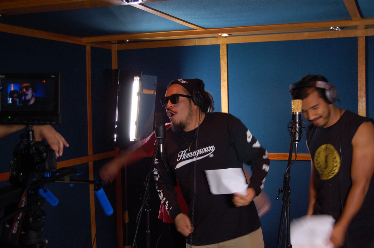 antarrec's tweet photo. Los Victorios y Banda Baston en acción! grabando vídeo del sencillo No Te Olvidé, gran disco! https://t.co/pDXmKmWboG