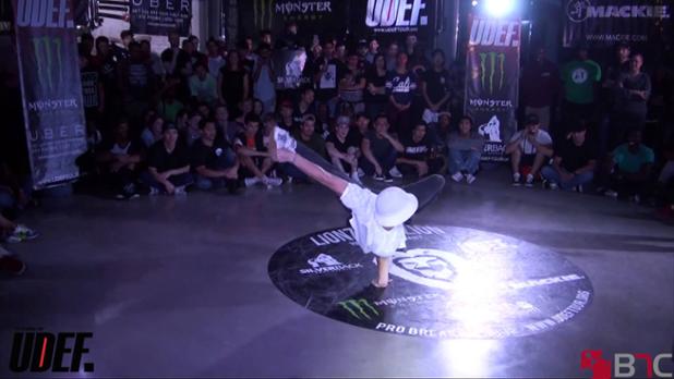 breakingstation's tweet photo. #Cheerito Vs #Gravity Semifinals @ Lionz of Zion Pro Breaking Tour #bboy watch https://t.co/mgEq71yor9 https://t.co/5tngi32z3Y