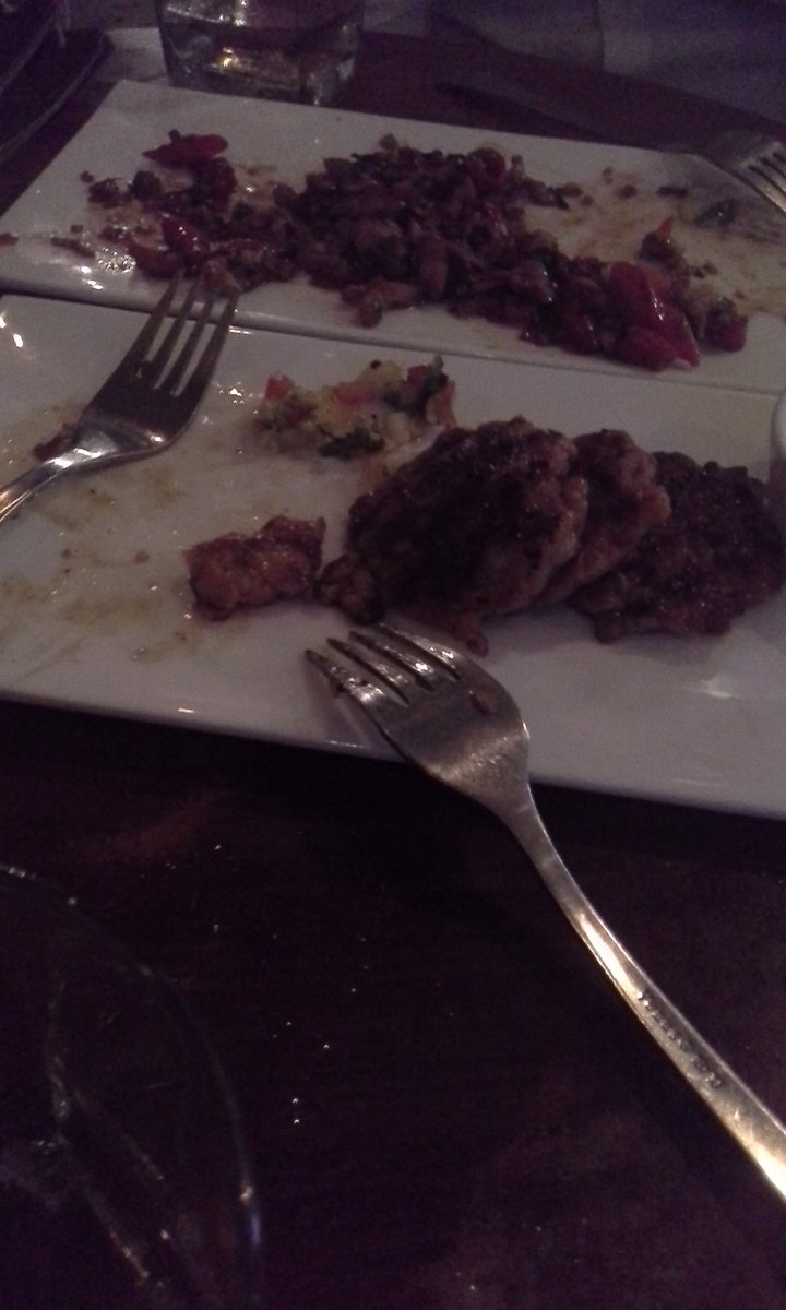 EmmanuelAmber's tweet image. #HummingTree rooftop is the best place to eat, drink and watch the Diwali fireworks in Indranagar.