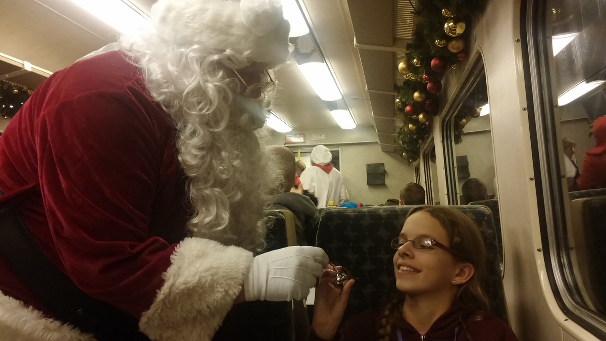 ChristmasTownMS's tweet photo. During the day it's easier to take photos & see the ride. At night see the North Pole with lights.#PolarExpressMS https://t.co/EbpwszVDzW