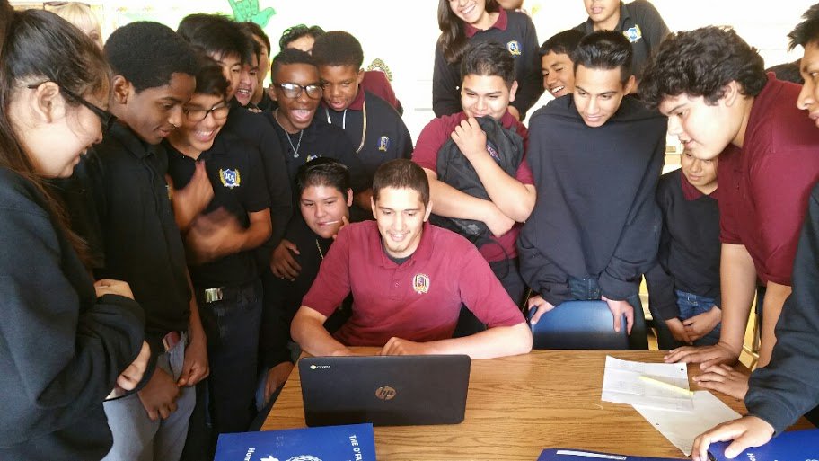 AVID4College's tweet image. An #AVID senior hits submit on his college app and 35 AVID freshmen cheer him on! How do you celebrate #AVIDSuccess?