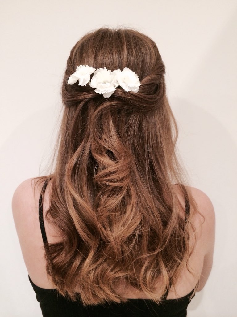 PinnedbyJenny's tweet photo. Wedding hair #pinnedbyjenny #hairup #brides #hair https://t.co/wYYFJYUiSH