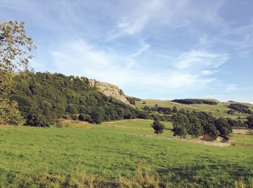 Evening #YorkshireHour 
Here's a nice view from Taitland's nr Stainforth from a wedding this year <a href="/yorkshire_dales/">Yorkshire Dales National Park</a>