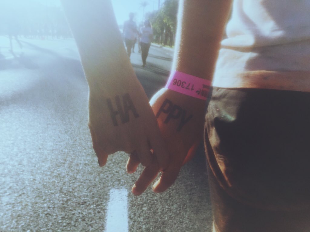 missleftt's tweet photo. aunque sea bonito, quizá si le pones algo de color... #thecolorrun2015 💞😍 https://t.co/WsFwUSldr4