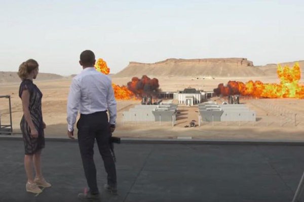 fotogramas_es's tweet photo. 'Spectre' bate el récord de la explosión más grande la historia del cine. [Vídeo] https://t.co/CwtC831bvy https://t.co/FxLyUmIO8p