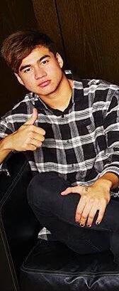 Your5SOSupdates's tweet photo. OH

MY

GOD

#ARIAS5SOS -julz https://t.co/jS6ANaN376