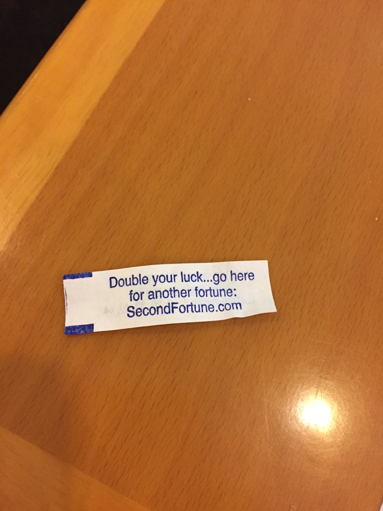 Gingerhobbitz's tweet photo. I don't have to watch tv to have a commercial. #ripoff #fortunecookie https://t.co/HkCw1jcLwx