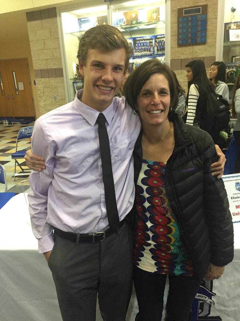 Congrats to @m_towne1 on signing with Grand Valley State to run track and cross country. #GoPatriots