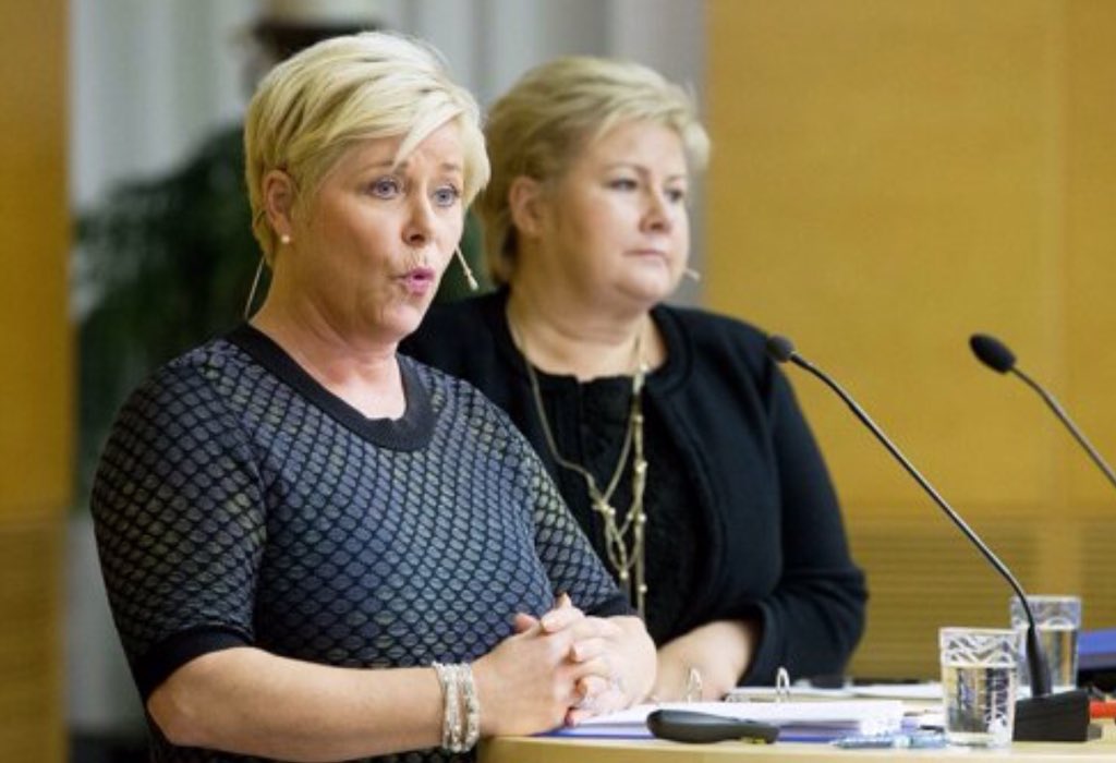 norwegianblue73's tweet photo. Når du har sagt noe skikkelig teit og prøver å dekke over det med litt uskyldig plystring https://t.co/0QJ6F11I8y