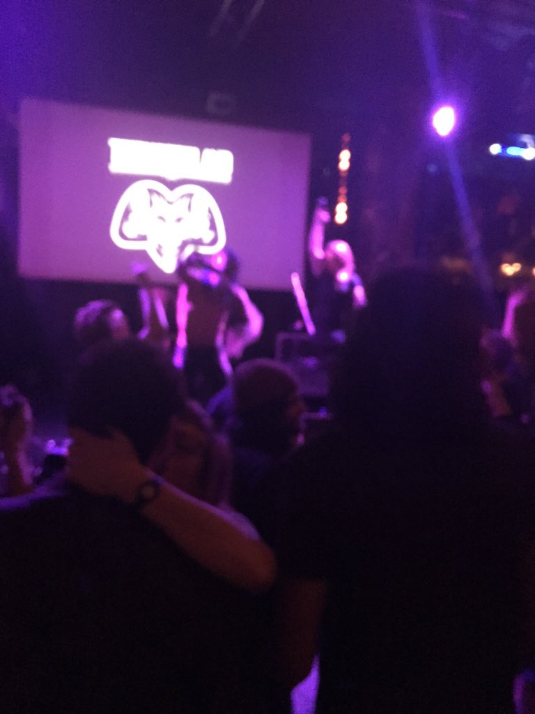 MusicLiveCircus's tweet photo. Et maintenant Tricksterland ! #MusicLiveCircus https://t.co/PzP4UuF6dN
