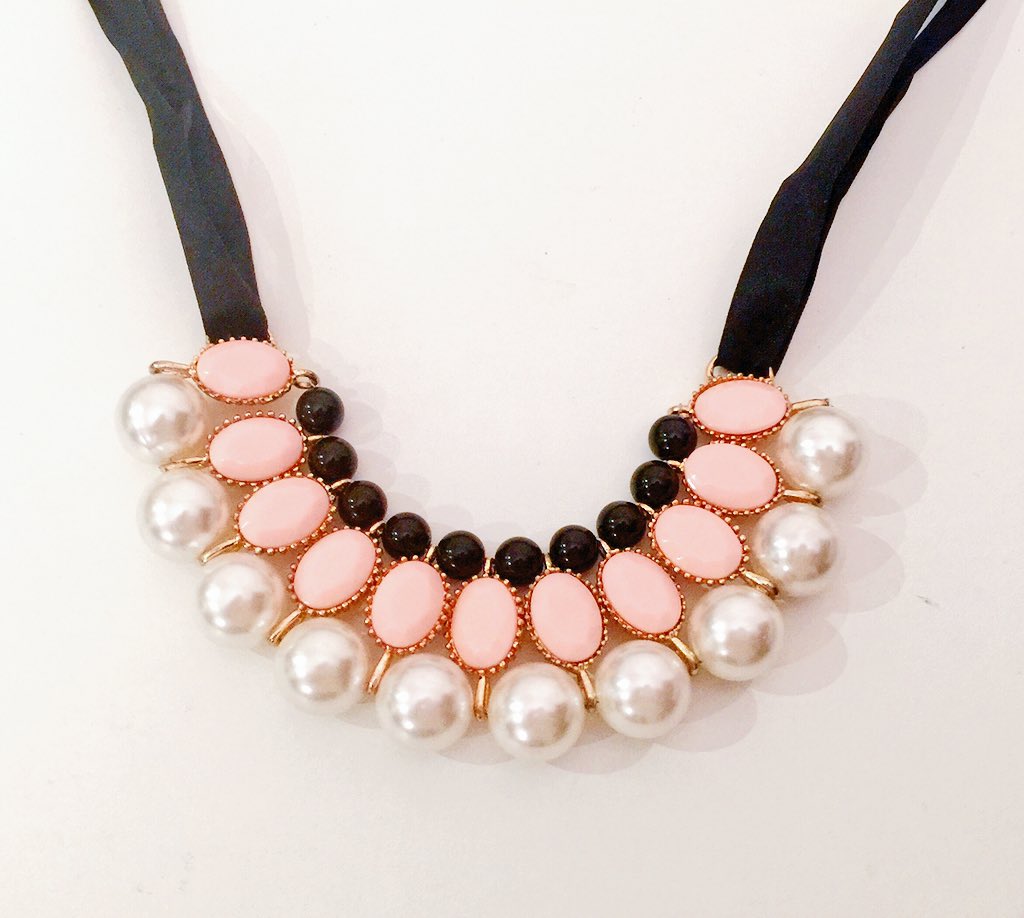 SALE** Pink Pearl Drop, the VERY LAST ONE! Was £10 NOW ONLY £3 SHOP HERE >> statementboutique.co.uk/product/pink-p… #statement