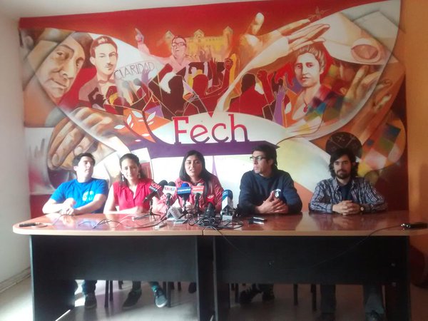 pablomedelradio's tweet photo. Podcast - Hoy conversamos en @sin_tacos @radiousach con @Cami_RojasV, pdta electa #FECH2016 https://t.co/vNTzQBPYgA https://t.co/8IG3uolWaO