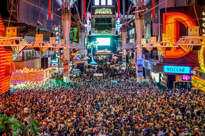 LaBayouCasino's tweet photo. #WheneverPossibleI Party on @FSELV and that means every time you're in #Vegas. https://t.co/CNWm3bn6OB