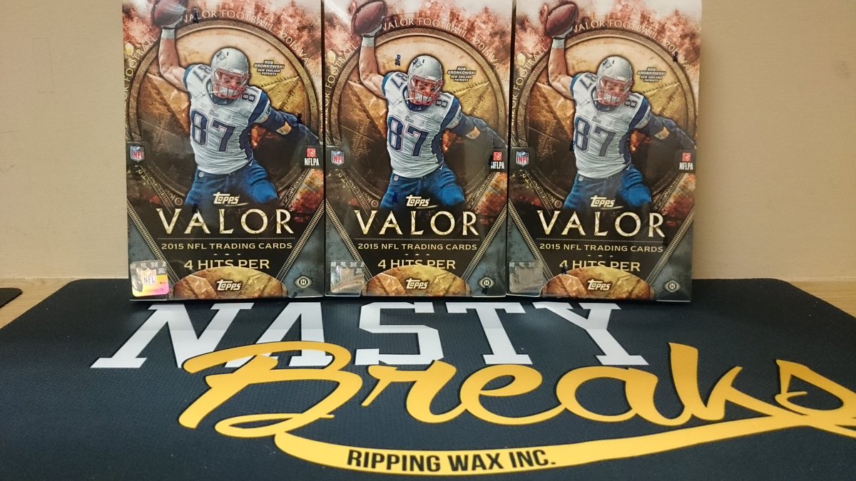 NastyBreaks's tweet image. Giveaway!
RT &amp;amp; Follow 
Win A Free Box of @toppscards Valor Football #TheHobby #TeamRippingWax