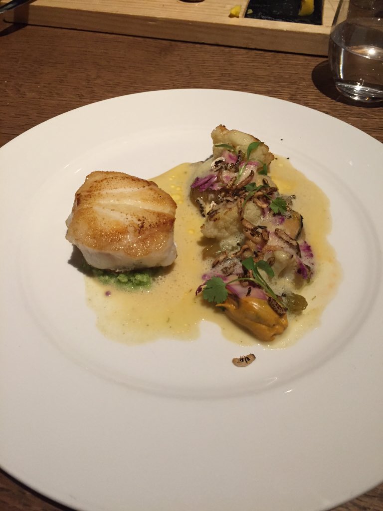 andrewcgrahame's tweet photo. Great food by @Chef_swifty in the Garden Room @DormyHouse, amazing Veal &amp; stunning Monkfish #propercooking #ouryear https://t.co/31SqMEJ7OC