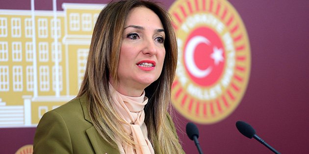 KarsiGazete's tweet photo. Nazlıaka: 'Silvan’da olanlar İstanbul’da da yaşanabilirdi'
https://t.co/q9xSGrrYdm https://t.co/qRjq1fZ3En