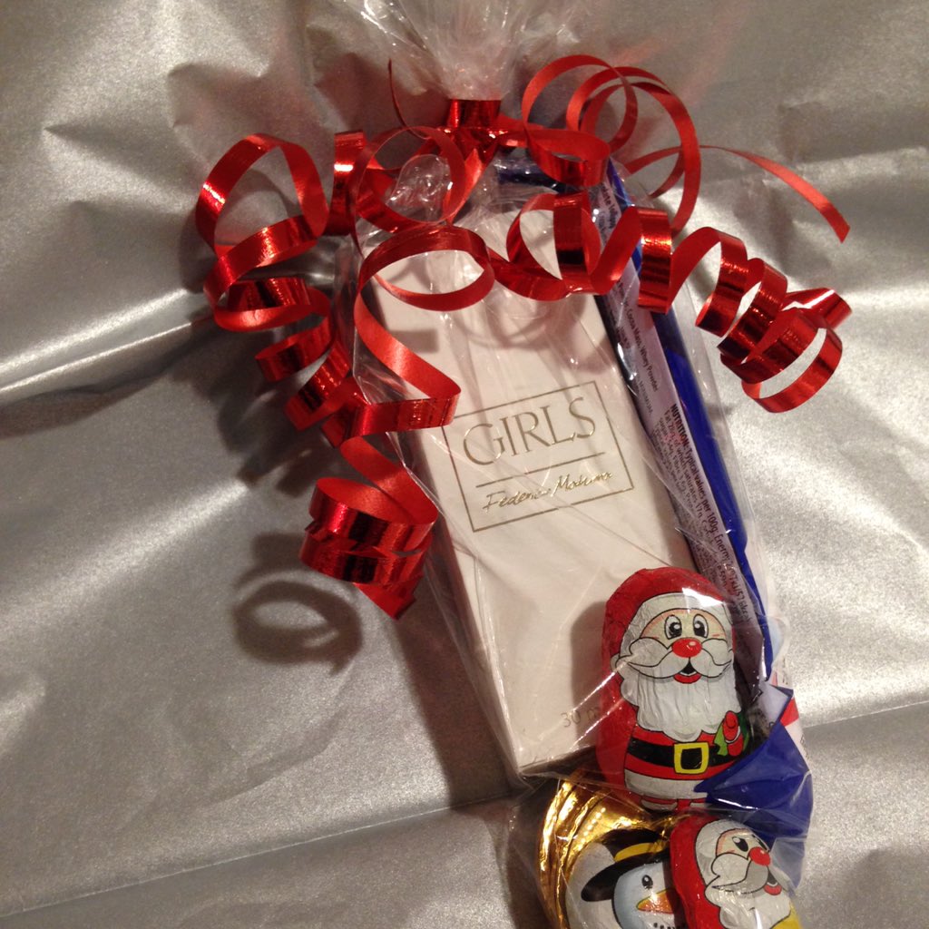 SamanthaFm's tweet photo. Lovely stocking fillers #christmasgifts #stockingfillers #perfume #cosmetics #xmas #presents #Gifts https://t.co/BGbpnUYIB1