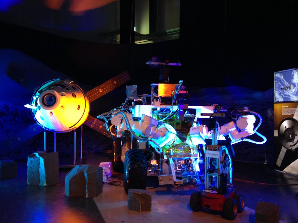 Dr_Niamh_Shaw's tweet photo. Bravo @TEDxESA! Wonderful nite @esa, thoroughly enjoyed myself #ScienceBeyondFiction @astro_andre @AstroSamantha https://t.co/mMeYkHuDzb