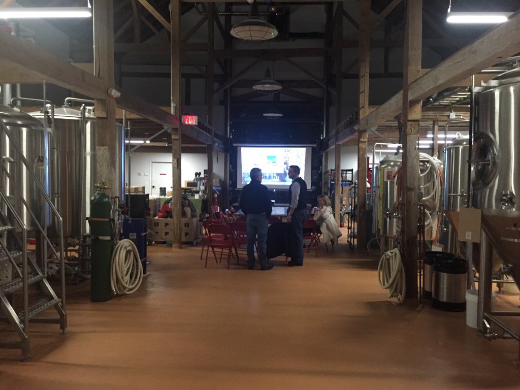 RevEnNH's tweet image. Rev On Tour - Thanks @SeacoastLocalNH at @thrwbck with @PostLandfill talking new economy - we are revolution!