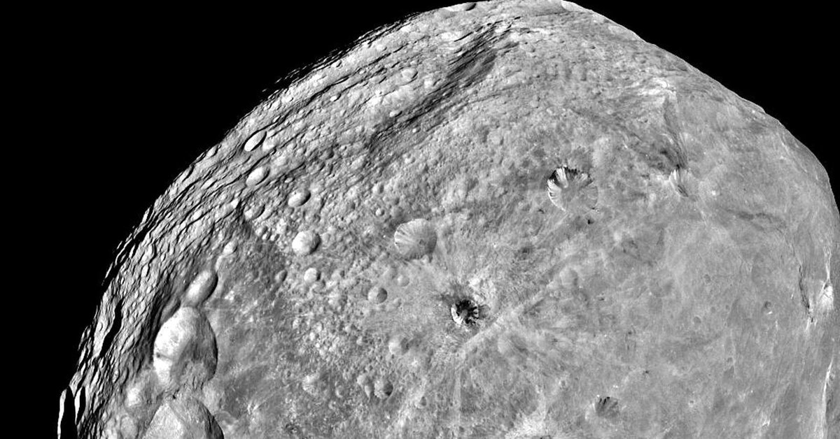 AsteroidEnergy's tweet photo. RT  @EricMascarel  
Congress has passed the first US #space #law for asteroid mining
 https://t.co/TfDCGNmhBa … https://t.co/vjY0e6T3Yc