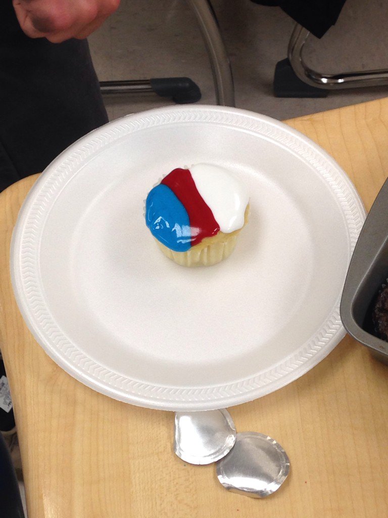JMU_PASO's tweet photo. Patriotic cupcakes https://t.co/KEjvMoxgiN