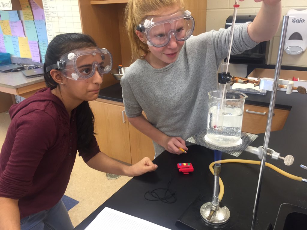 stusicknms's tweet photo. Burn baby, burn! Students first go at operating Bunsen burners! ✔️💯 #theysecretlylovethegoggles https://t.co/CR5qPWevdc
