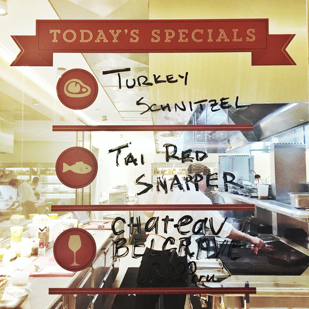 TravelleChicago's tweet photo. Hey good lookin, this is what we got cookin' 🎶 
#TKBeats #joinus #eeeeeats #specials https://t.co/jBNf98Ecms