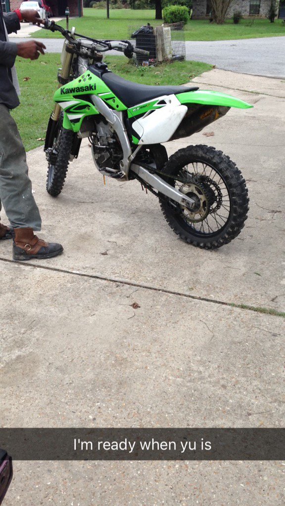 _iam_jt_'s tweet photo. That's my bestfriend , that's my bestfriend 🏍🏍🏍🏍🏍 https://t.co/Z7FHhurVvr