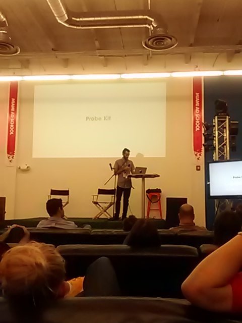 Mk3SocialMedia's tweet image. &quot;Technology is also an environment&quot; Nick Britz #Miami #ProbeKit @revistaelrobot