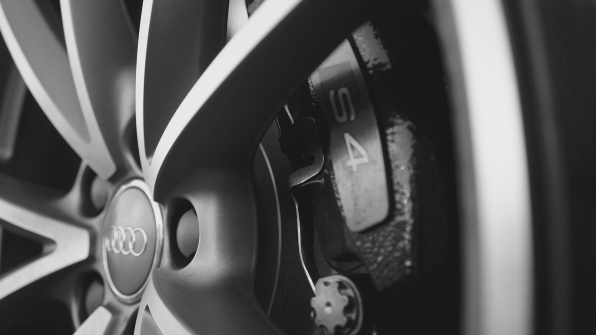 KeyesAudi's tweet image. Read between the lines. #AudiS4 #WheelWednesday