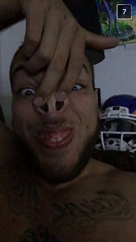 rachaelpatnaude's tweet photo. happy 21st birthday to the biggest goon i know 😈🍻 https://t.co/nnPY7qlP4W