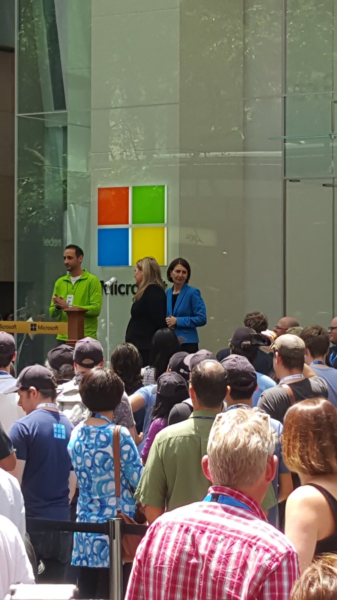 Live Tech Australia tweet media