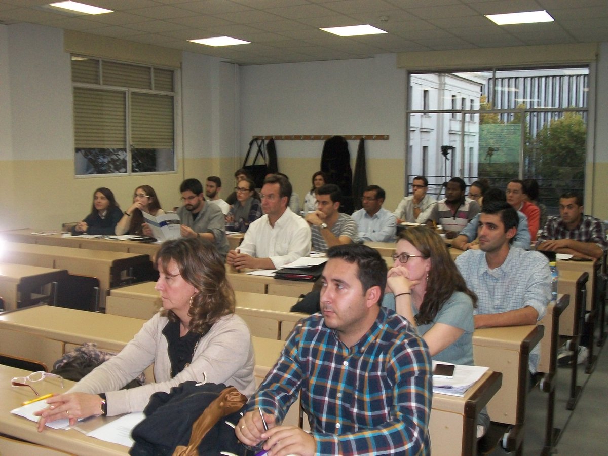 IBSTT's tweet photo. #microtuneles X @Jsanm en #postgrado #Tecnología #SinZanja #Trenchless @IBSTT @minasenergiaupm @La_UPM @Geomadriles https://t.co/UvPyZhkepw