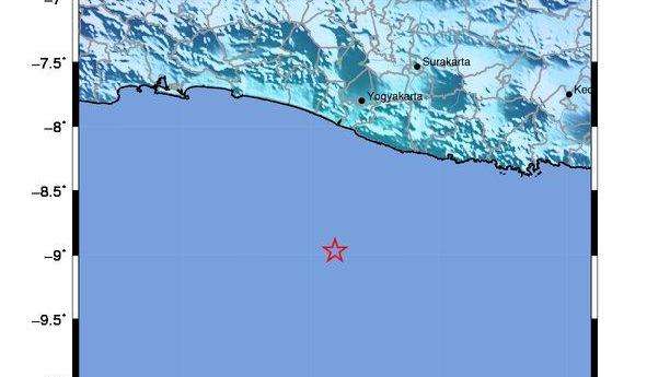 detikcom's tweet photo. Gempa Yogya Tak Ada Hubungan dengan Gempa Alor NTT https://t.co/bKoqMRkZBQ https://t.co/roKHy7jKcU