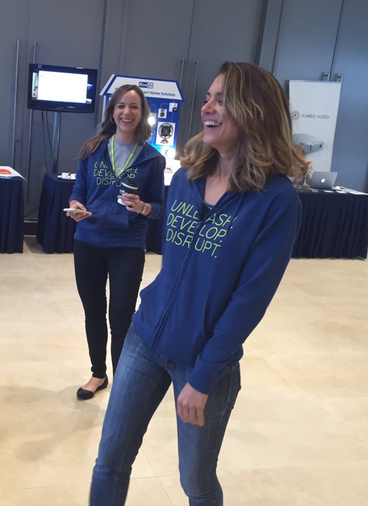 lalisgaviria's tweet photo. @ItziarDC and @lolya_anisimova having fun at the  #citimobilechallenge https://t.co/9ai6CVMFX9