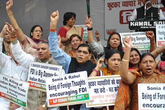 smacsingle75's tweet image. मौके तो वो सुधरने के अनेकों देता,
जीव मगर दौगलेपन कारण उसे खो देता। #ModiInUK
#FDIReform 
@aartic02 @AAPforINDIA