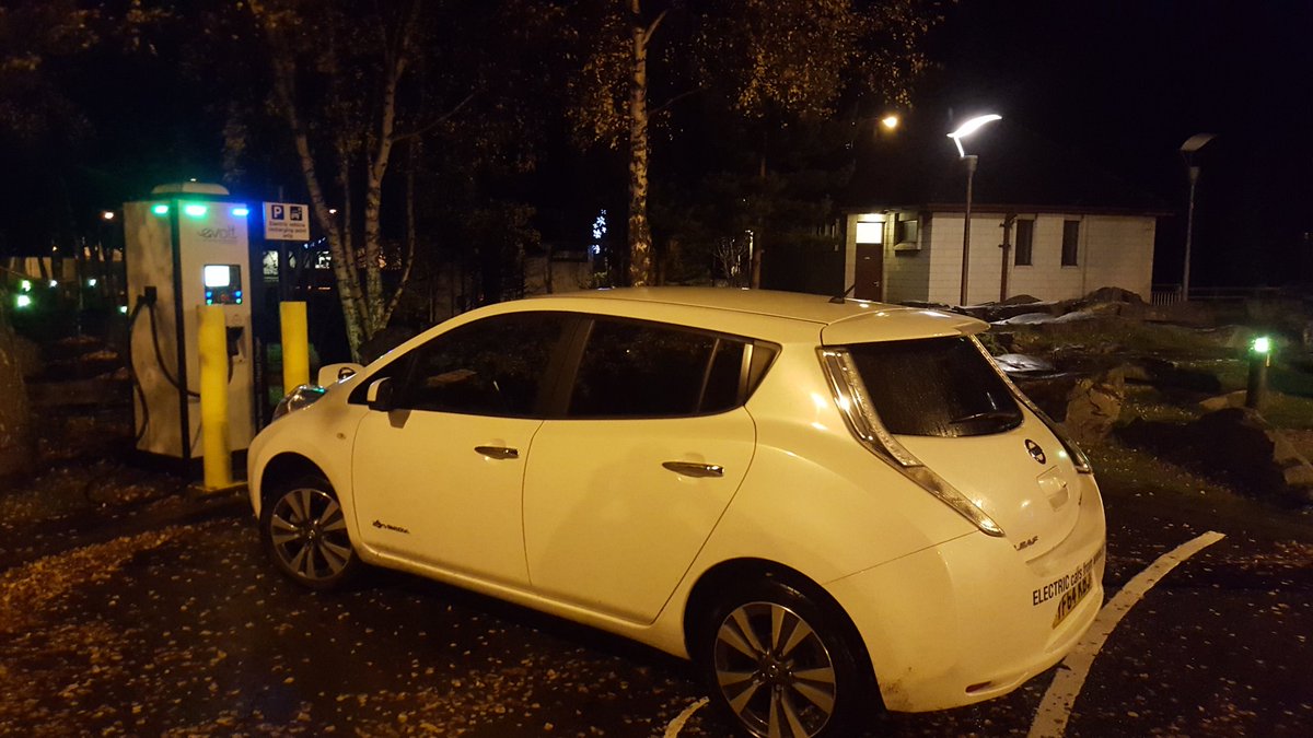 ecocars1's tweet photo. #ukcharge #chatandcharge @NissanEV_UK  @pluginadventure aviemore rapid #bitLonely https://t.co/Bt1Hk70U0A