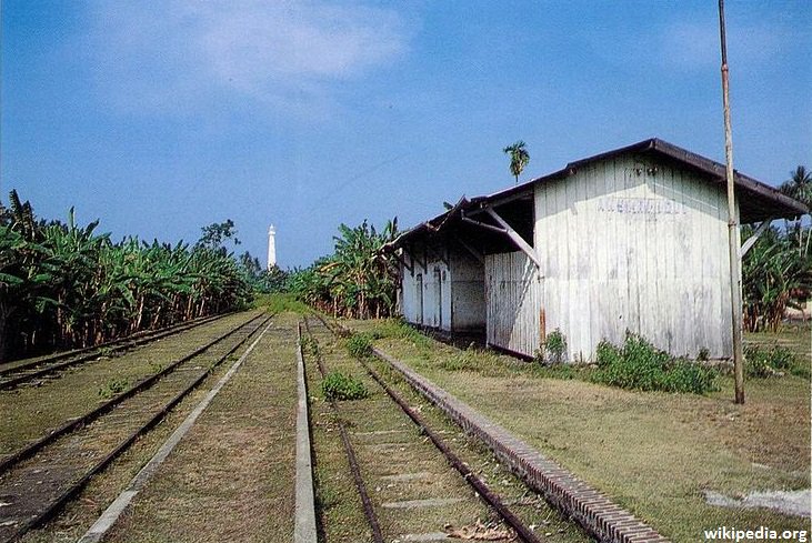 #StasiunKebayoran terletak dalam jalan kereta Batavia-Anyer Kidoel, diteruskan hingga pelabuhan ikan, Laboean (1906)